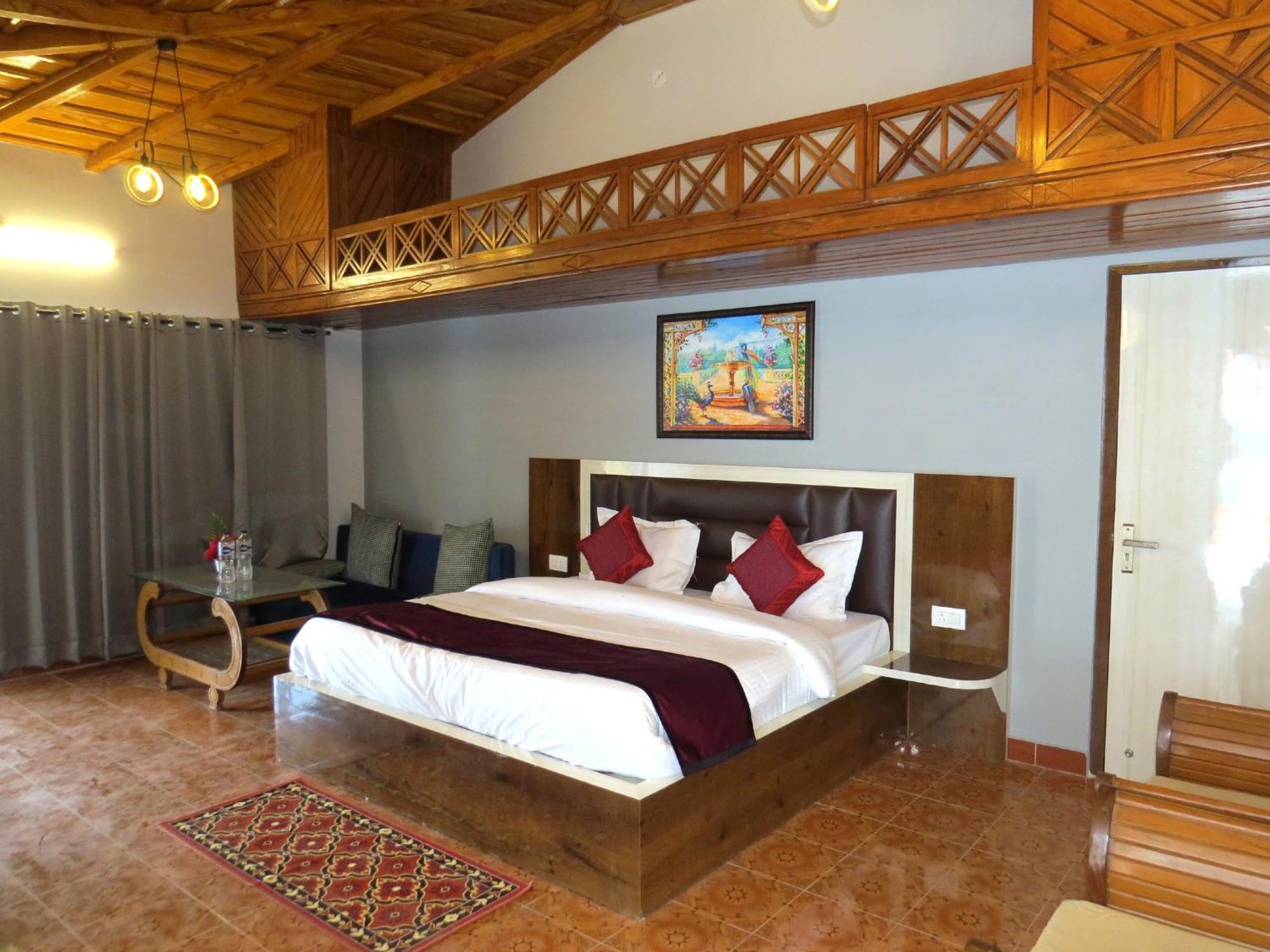 נייניטל Hotel Haya Palace מראה חיצוני תמונה
