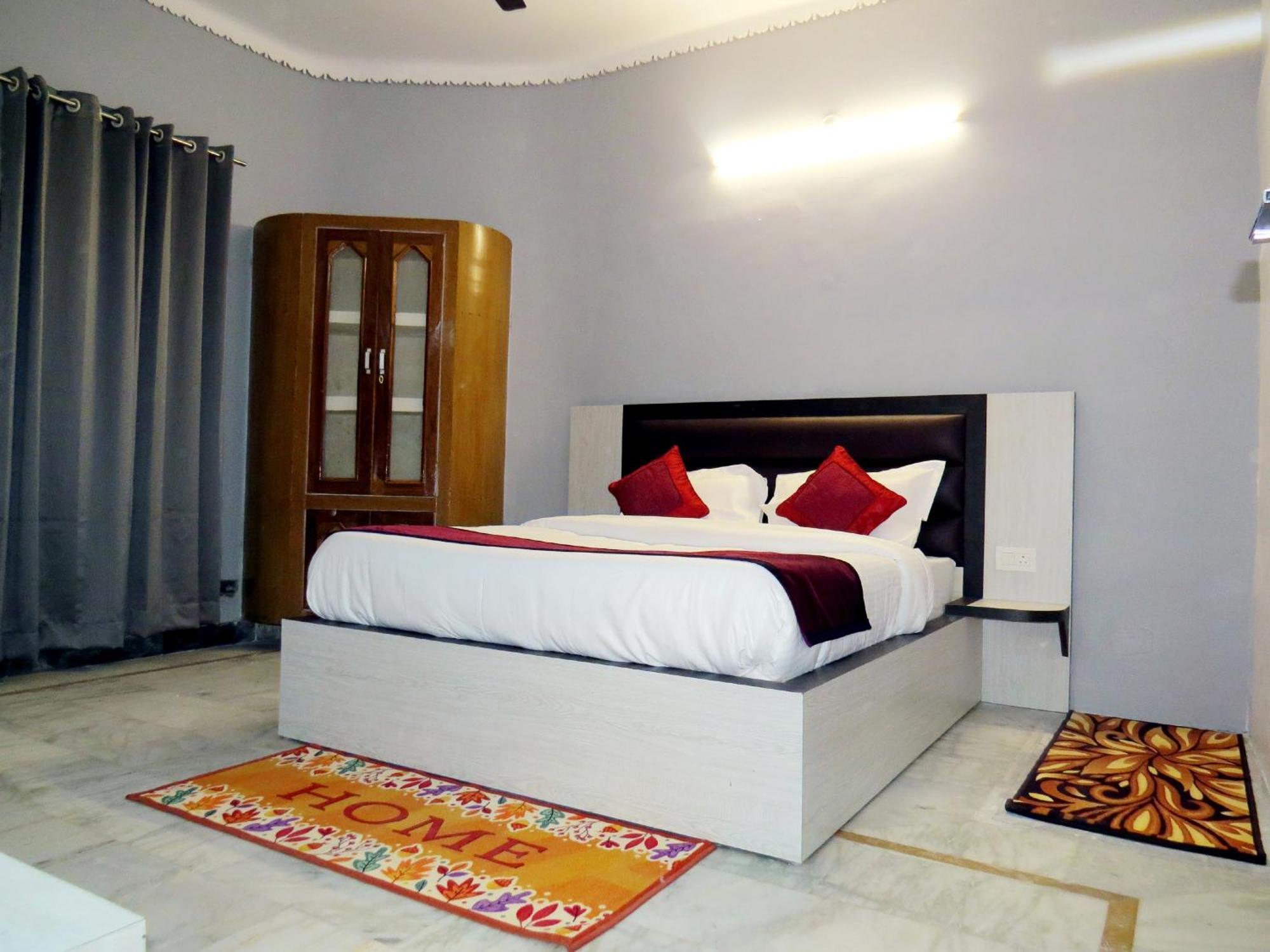 נייניטל Hotel Haya Palace מראה חיצוני תמונה